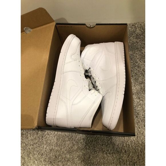 Nike Air Jordan 1 Mid Triple White Mens Size 11